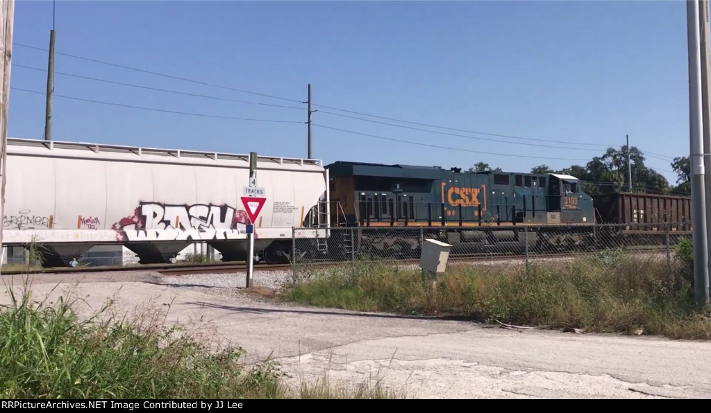 CSX 3193 as Mid-Train DPU on CSX Q441